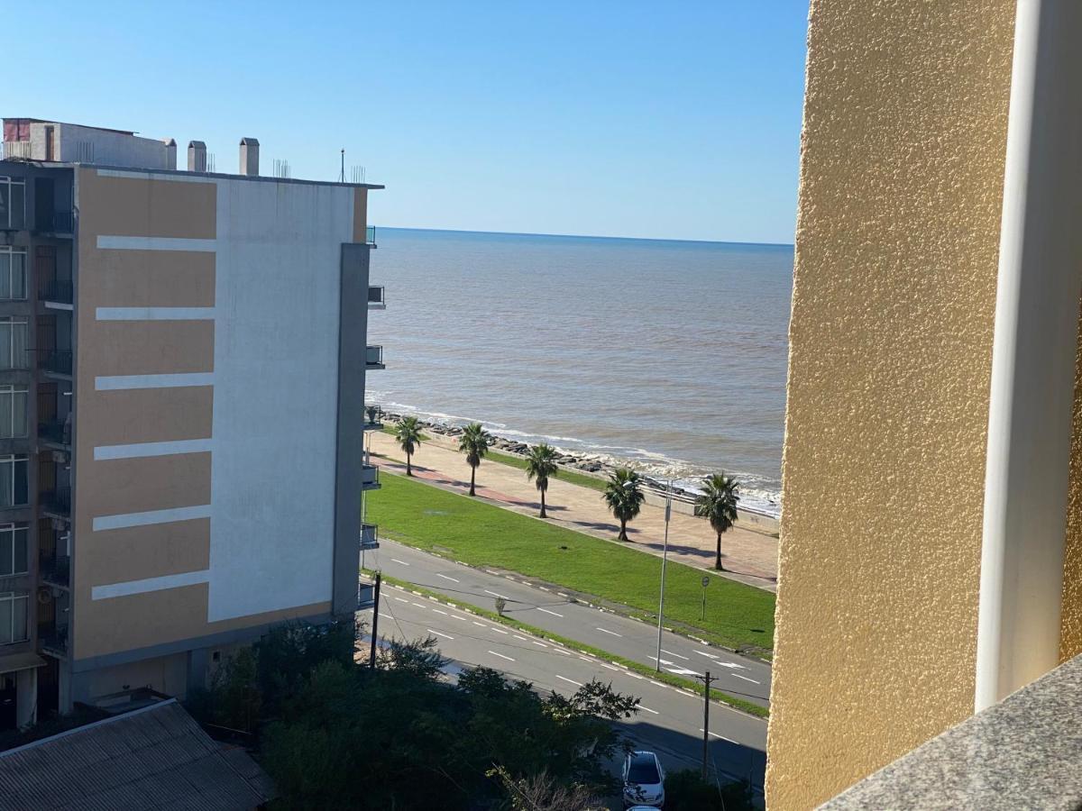 Jasmine Apartment In New Bulvar Батуми Экстерьер фото