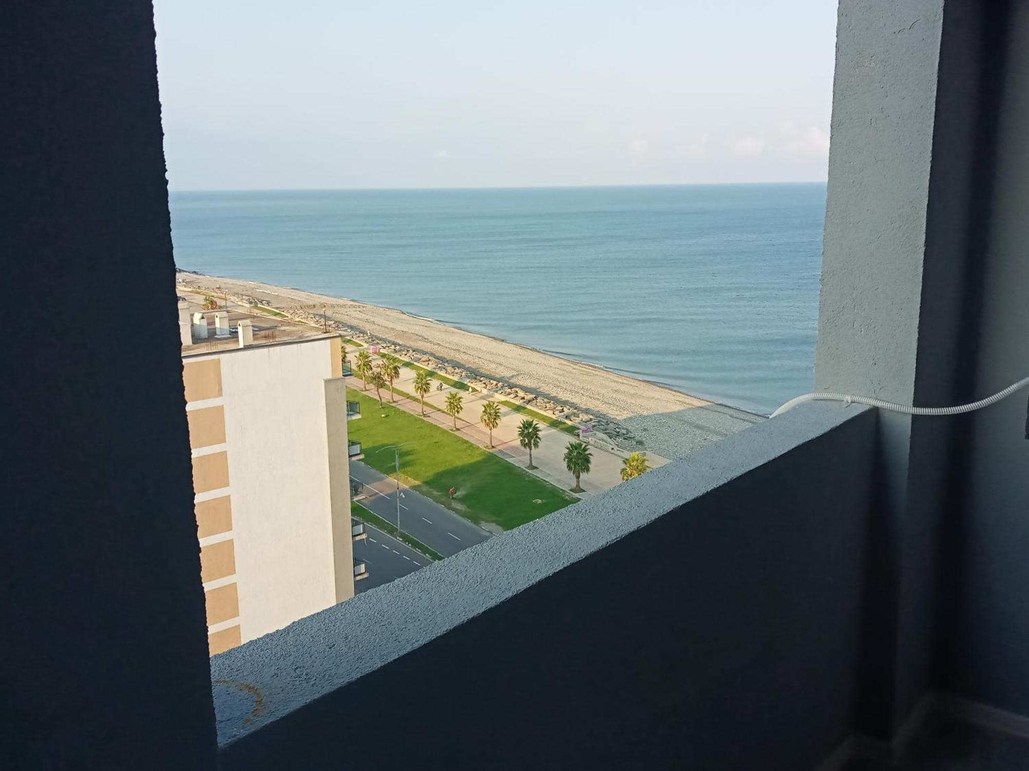 Jasmine Apartment In New Bulvar Батуми Экстерьер фото